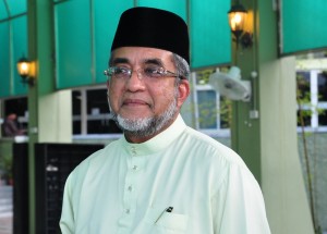 ABDUL Malik Abul Kassim.