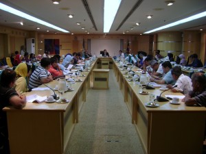 LEBIH 40 anak jati Kampung Genting, Balik Pulau daripada pelbagai bangsa berdialog dengan Ketua Menteri.