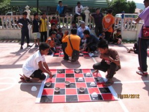 ACARA dam haji gergasi yang mendapat sambutan yang menggalakkan terutama anak-anak muda pada penganjuran Sukan Ria Rakyat di sini baru-baru ini.