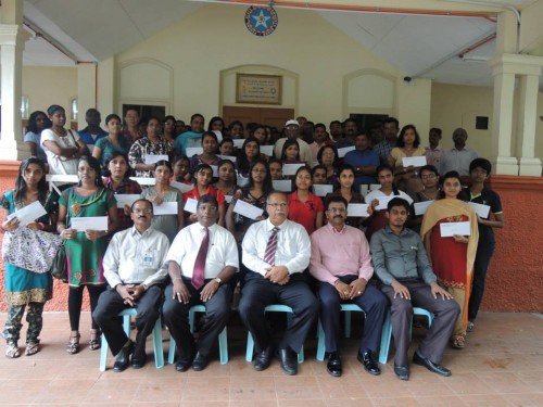 இந்து அறப்பணி வாரிய அங்கத்தினர், பிரமுகர்கள் மற்றும் உபகாரச் சம்பளம் பெற்ற இந்திய மாணவர்கள்