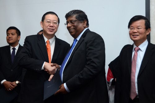 மாநில முதல்வர் பாகான் டாலாம் சட்டமன்ற உறுப்பினர் திரு தனசேகரன் அவர்களுக்கு பினாங்கு போக்குவரத்து கழக உறுப்பினர் நியமன சான்றிதழ் வழங்கினார்.