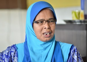 ROHANI Harun atau lebih dikenali sebagai Mak Ngah. 