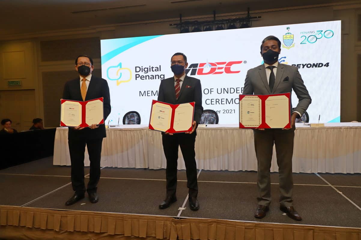 Digital economy leaders sign first-ever tripartite MoU to develop ...