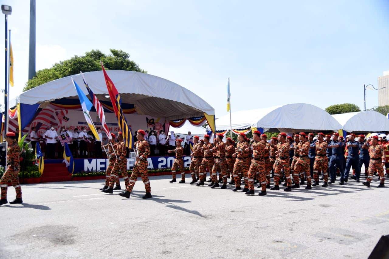 National Day parade in Penang sees overwhelming fanfare after two-year