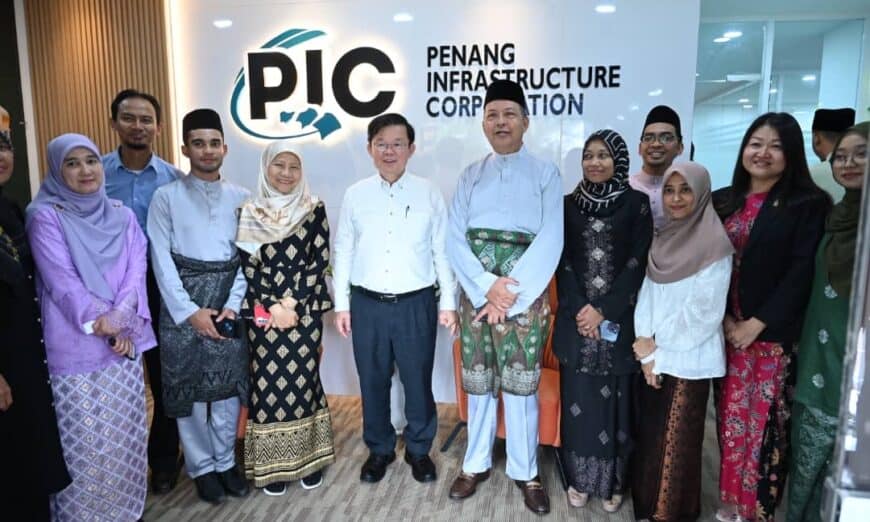 5b4fdc02 4ef3 4108 97c3 08a45232546b