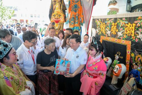 0904d9dc f25a 4b45 b0e5 01a812fa9a4c