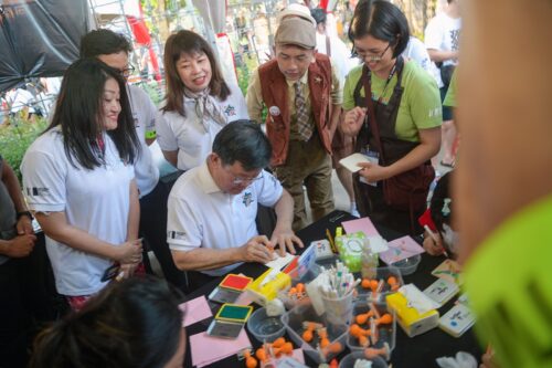 d5bead4e 7dcd 448d 86c7 e9e21514a8d5