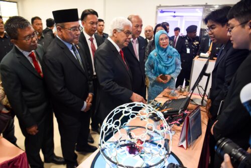 b883be09 d296 4dc2 a39b 0dc34fa331d5