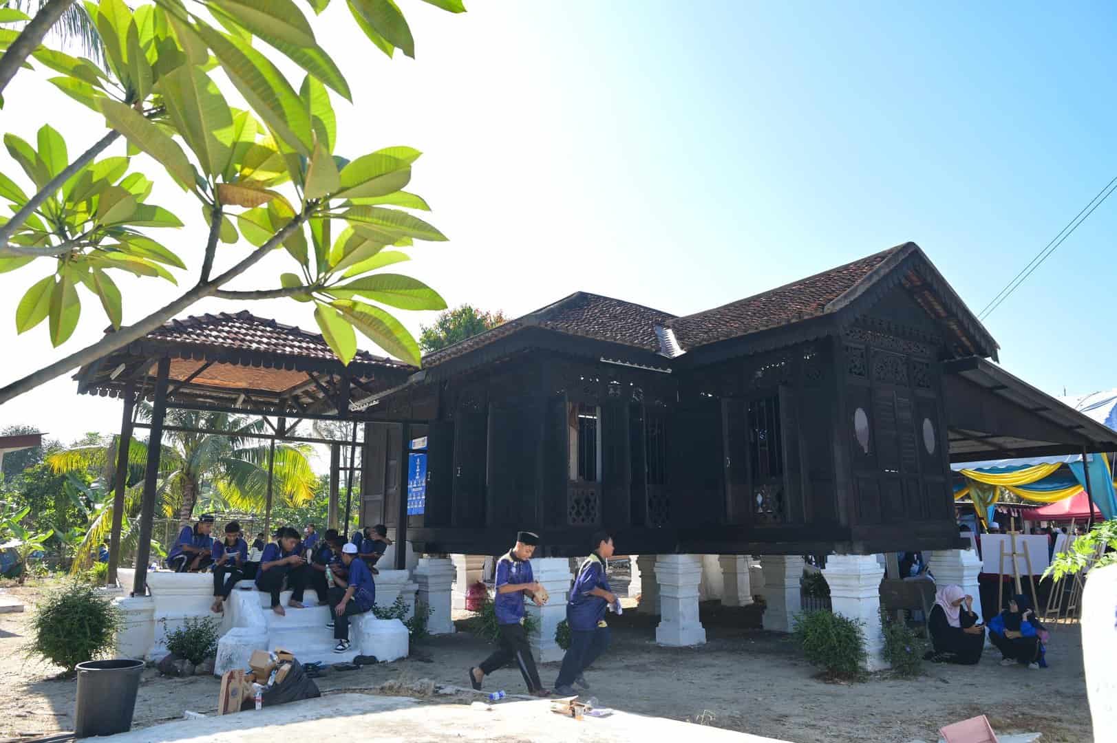 ea63b56d 1e75 4c45 b2ed fd84edde14ce