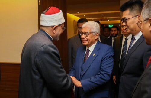 f6f7ff5c f7c3 4edf bf89 f0f67ec0531b