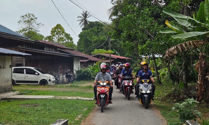 3b7ec74e 3a14 4b93 820f f46c2fcda8eb