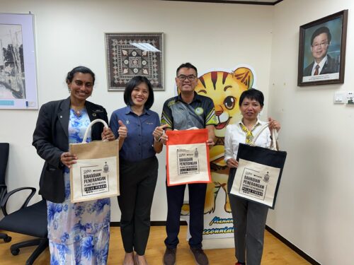 093f44b7 17c9 4ffd 85c0 7cd6aa5ff3fe