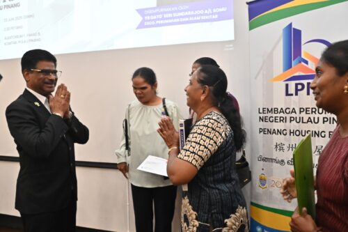 2fe2eabd d30c 4882 958f a557e5ef2720