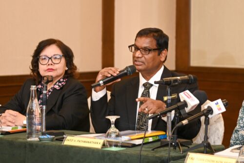 9ed1c219 01bc 40b5 95a5 35f4f8eb2cbf