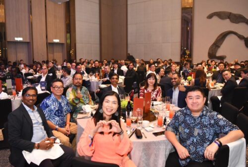 ca137c06 174d 4903 bff4 7c3b60fe5fd5