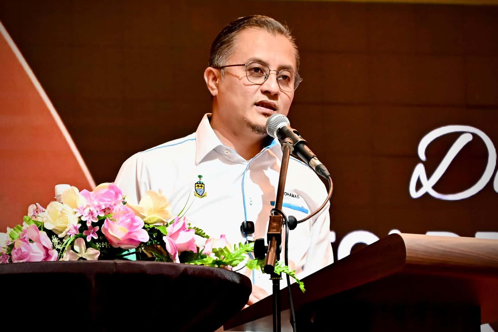 dee00beb 148a 4c35 8716 23508672d807