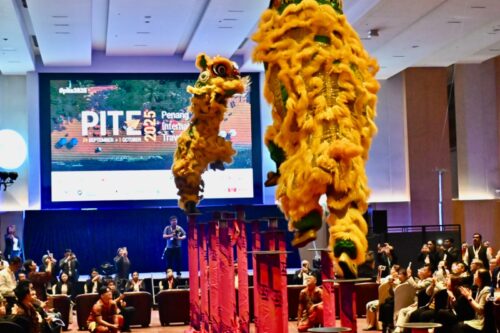 4fb5365b 549c 408b b4e0 f9fd1e900d0d