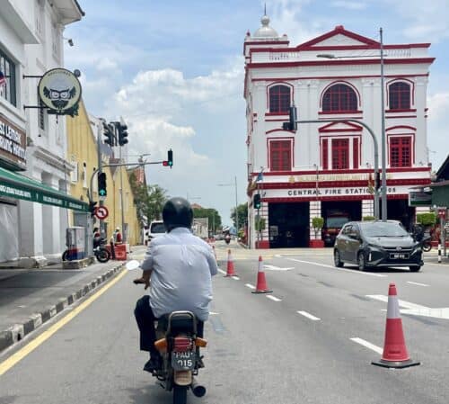 6f18b0bc 9981 4f9b b3fd 2e289f25d267