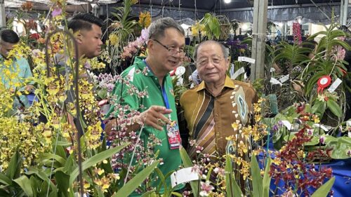 7f0ddd76 f3ca 4a6a adc9 ee6b3f9fccc4