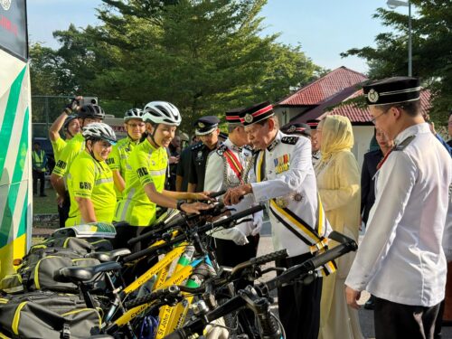 edf73b70 9182 4f3c 8af9 068aedfbaad4