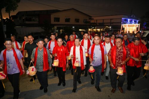 2775c4cf 9b77 4f0a b8e6 db1f93cd5384