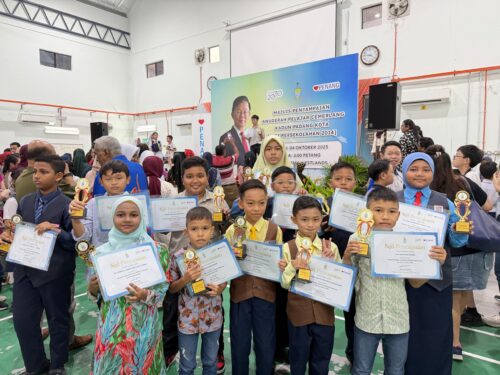 a5bf8326 41e5 4f04 a92d 88e7267e354e