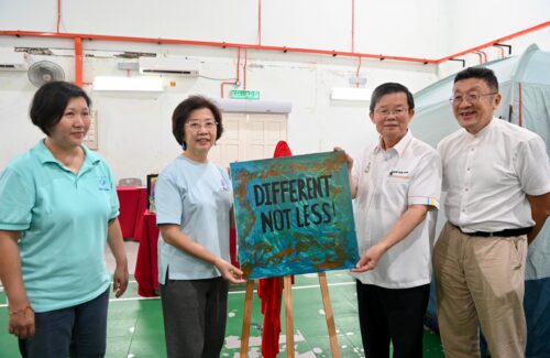 4ccaf366 f483 40fa b3ed 566eb2c02750