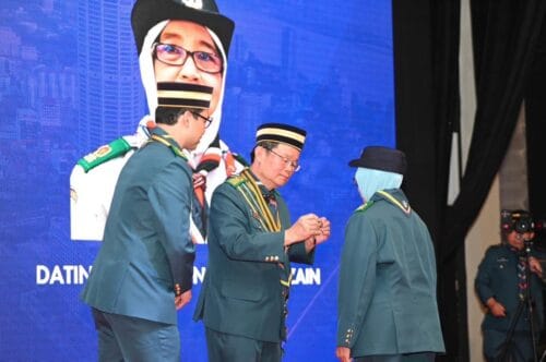 4d85e427 b9b7 4d65 a19f c12c5bc19aaa