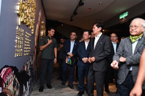 f063bc98 5a38 4f43 905b 8eefef69514d