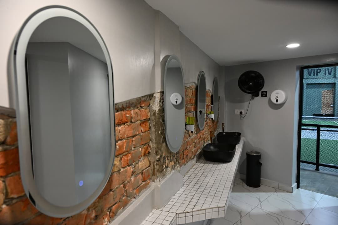 169f369b d168 40e8 9de4 c15e10bf9c52