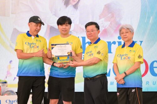 6031f995 7d3f 4e7b b223 c881fc3947c3