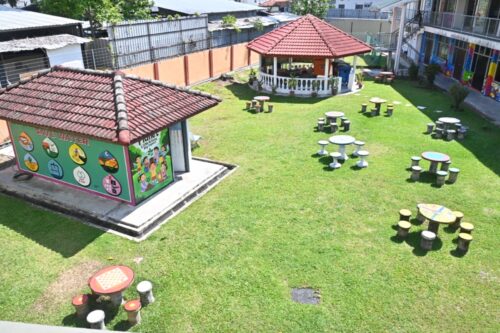 ef32c2f4 5228 4e80 bb17 2c69a4dcfab8