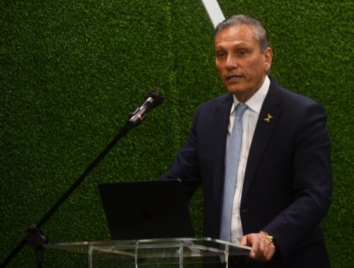 f283b29c 0c70 4be4 8427 0f165dc8e30d