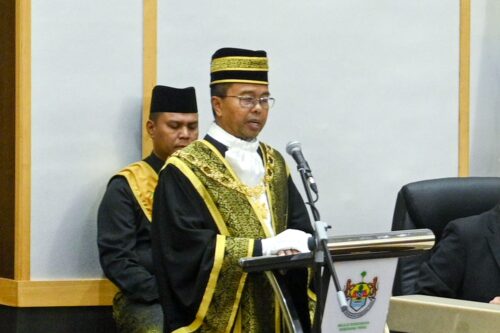 b8b42126 4eb3 4543 93c0 be0167135ee5