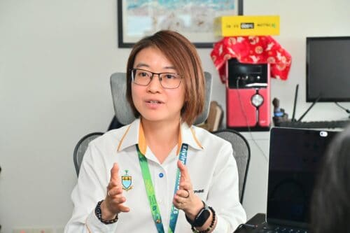 f2e6179a 403d 48b1 a578 cb13f24f755d