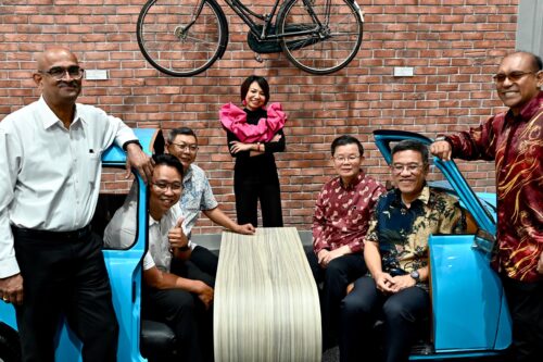 b5905e32 9488 4cd7 8a93 03fc18874bd2