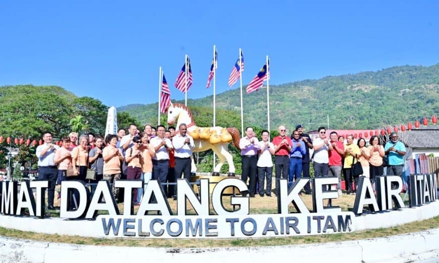 f8181cb7 3e2f 4feb 894a a008ba1f4138