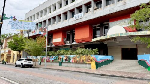 0317bc74 8aef 4499 abb9 e3916492e935