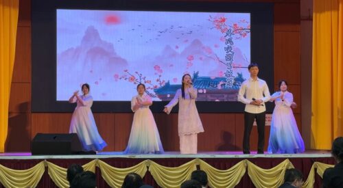 28 1 （1） 西安外国语大学