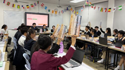 28 1 （8） 各国代表动议