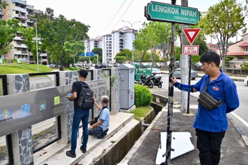 2aed055d cc56 4236 8233 6a51fe9c4d0a