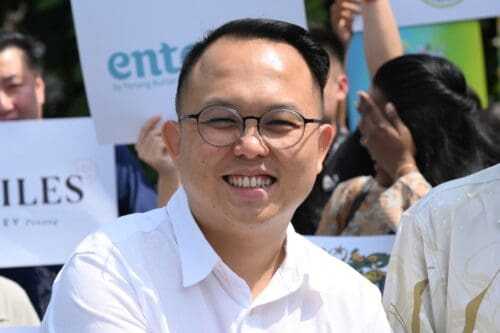 398c00e2 21bb 4c1d 9fb1 aad80b54ea50