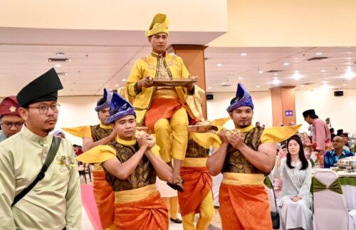 8fe43c13 e142 4876 b517 4906a0aa2063