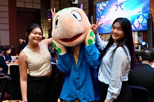 90b76c39 c3db 428d bbf8 f93a52ba3fad