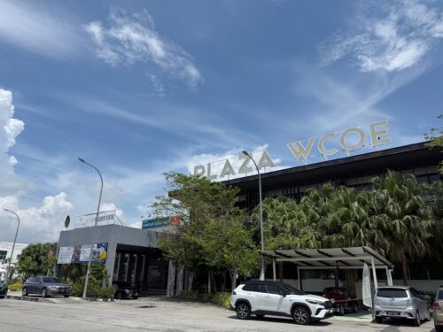 9c736f76 e5bd 4a06 b83d 6e7bc0763813